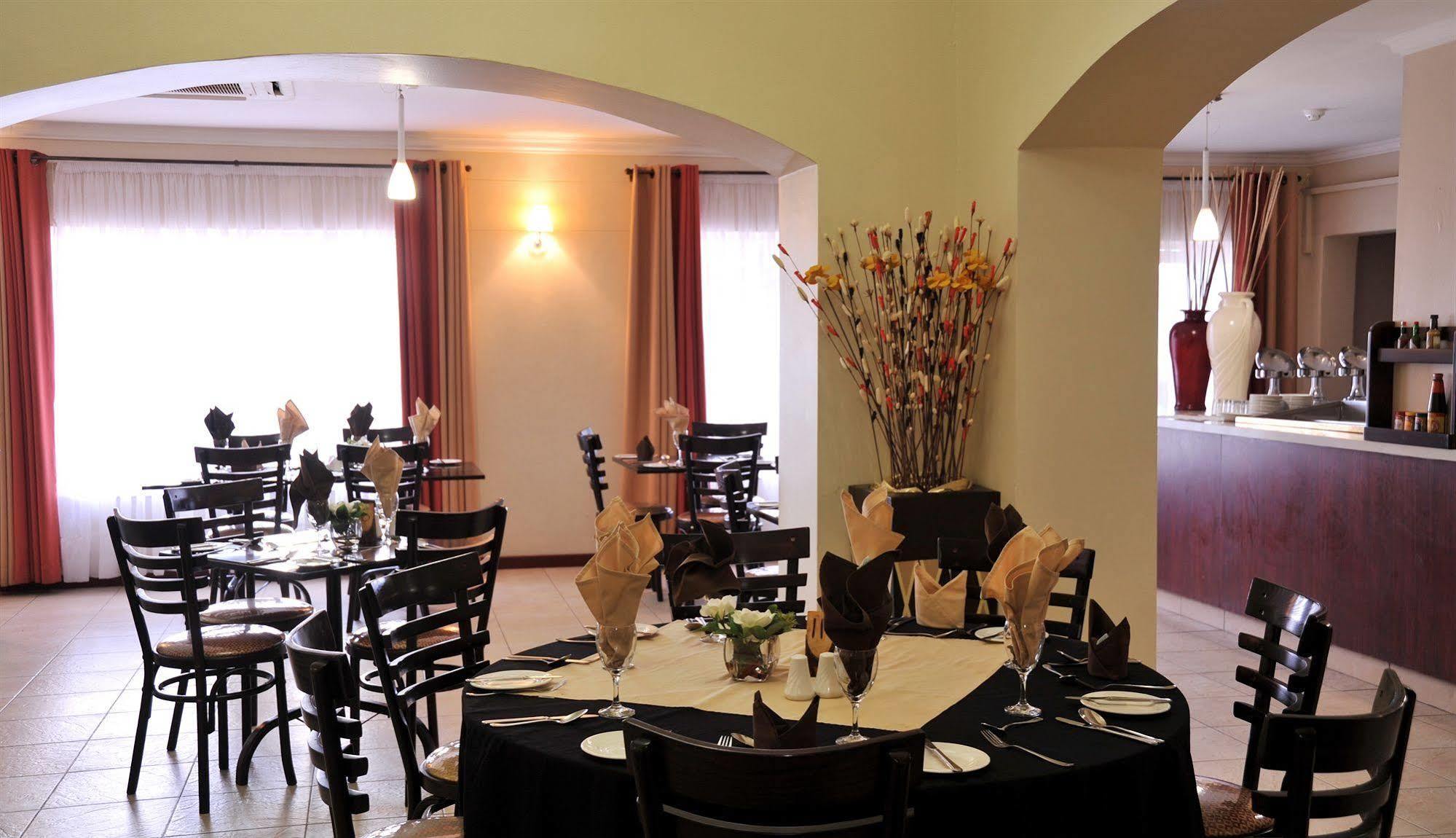Cresta Botsalo Hotel Palapye Kültér fotó